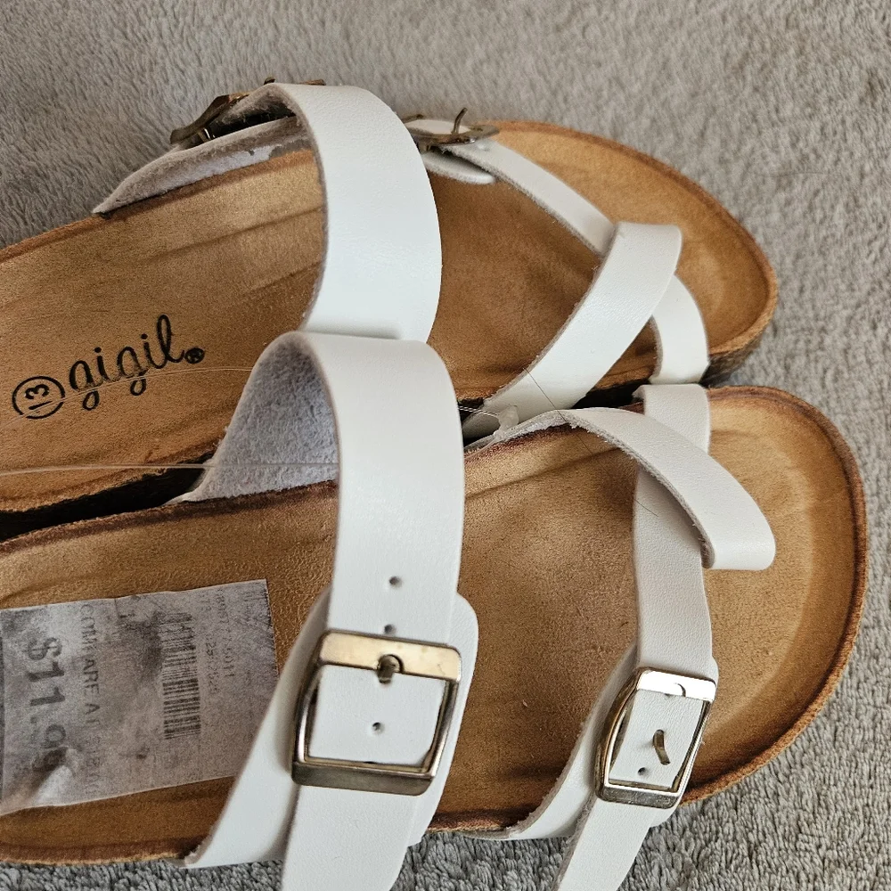 Gigil White Strap Sandals Kids Size 13